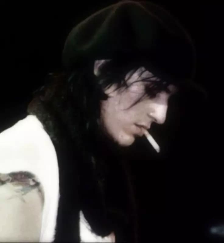 Izzy Stradlin thumbnail