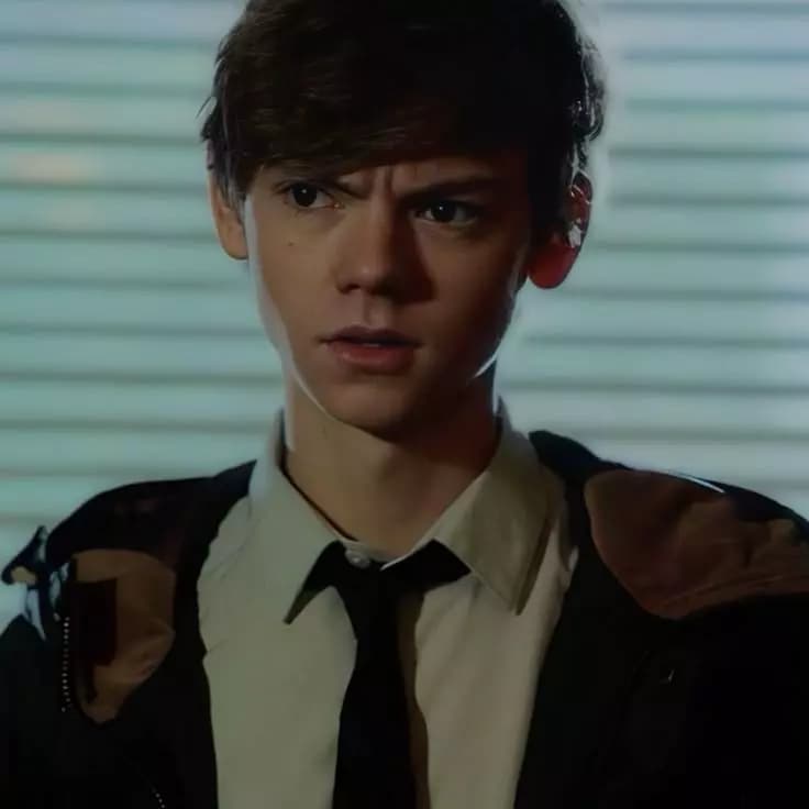 Thomas Brodie Sangster thumbnail