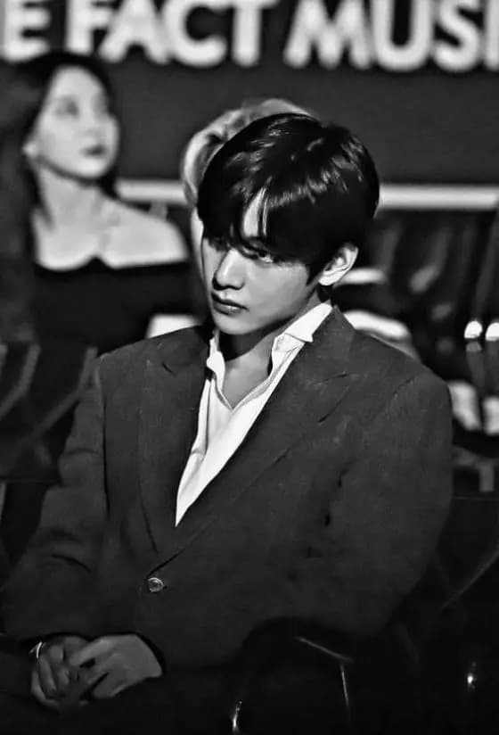 Kim Taehyung  thumbnail