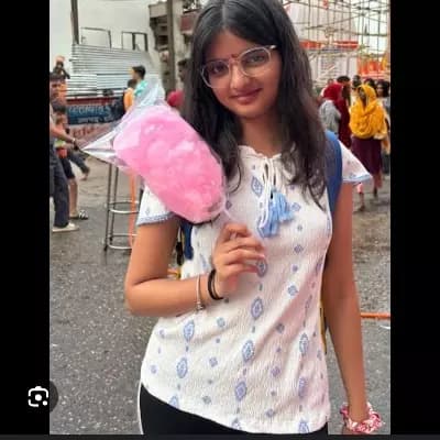 Pakhi Bharadwaj thumbnail