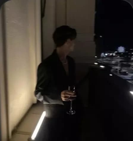 Rich boyfriend  thumbnail