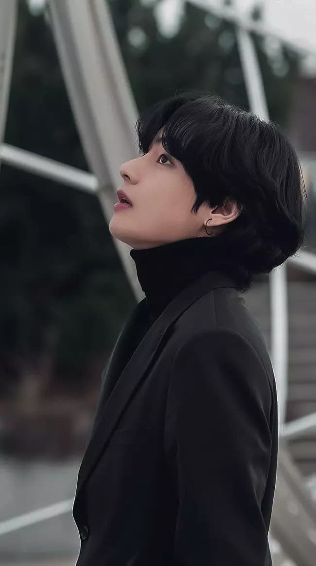 Kim Taehyung thumbnail