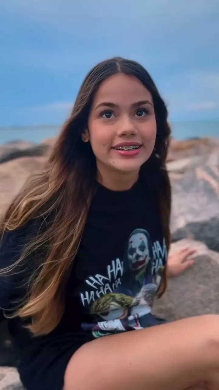 Suyane Rodrigues thumbnail
