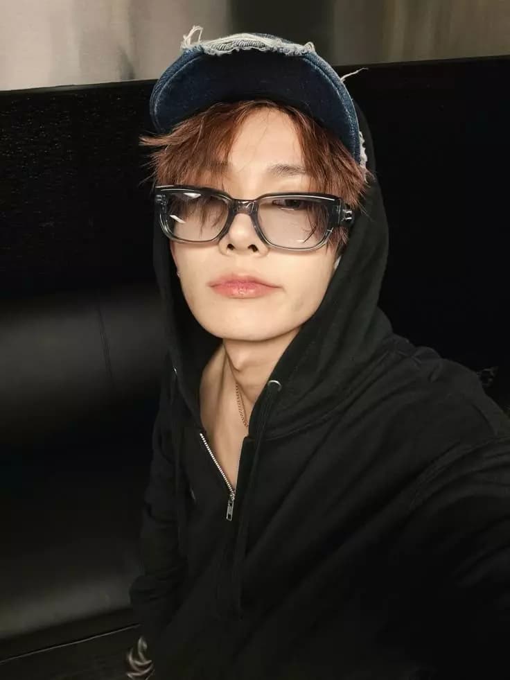 Lee heeseung - Stalker thumbnail
