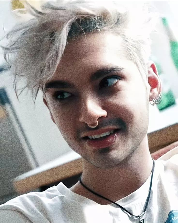 Bill Kaulitz thumbnail