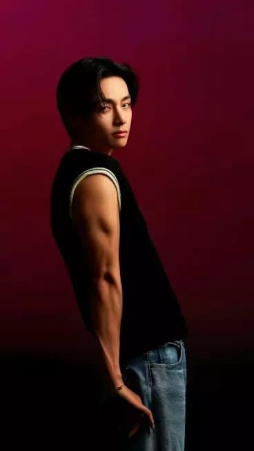 Kim Taehyung  thumbnail