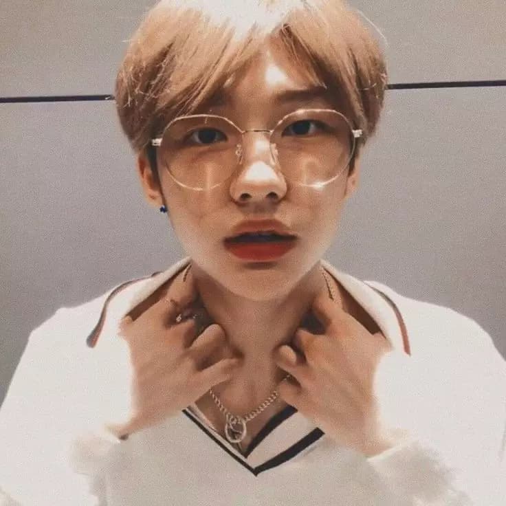 Hyunjin nerd thumbnail