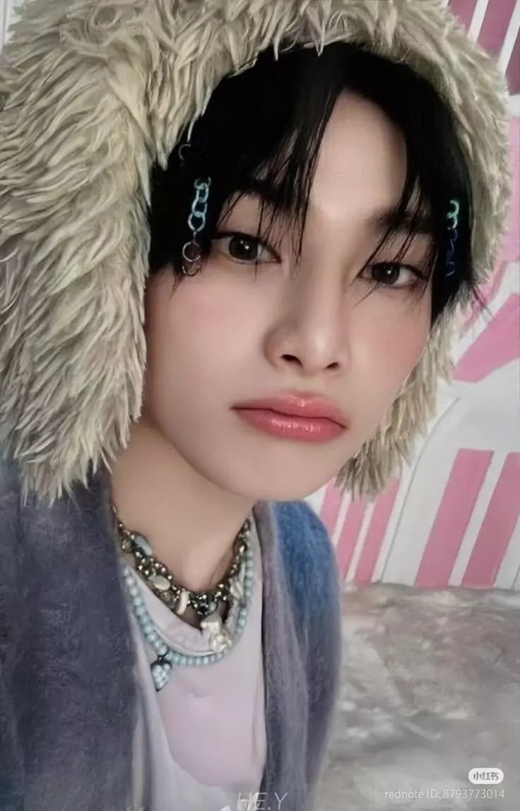 Yang Jeongin  thumbnail