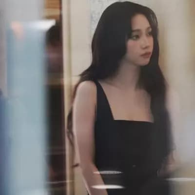 Karina thumbnail