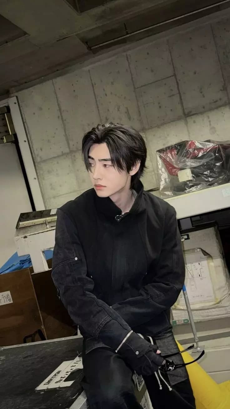 Sunghoon thumbnail