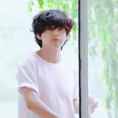 Kim Taehyung thumbnail