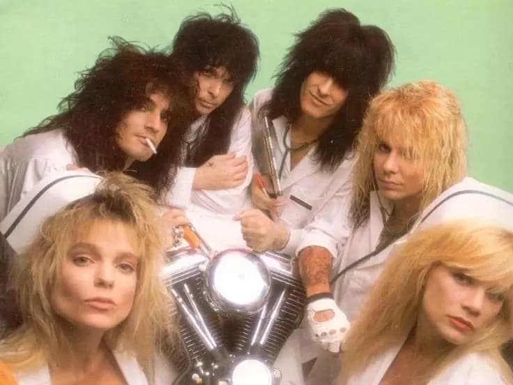 Motley Crue thumbnail