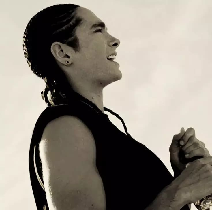 Tom kaulitz thumbnail