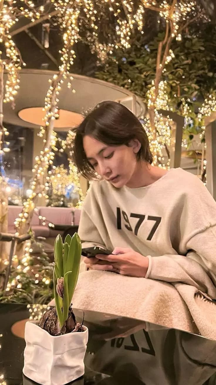 Yoon Jeonghan thumbnail