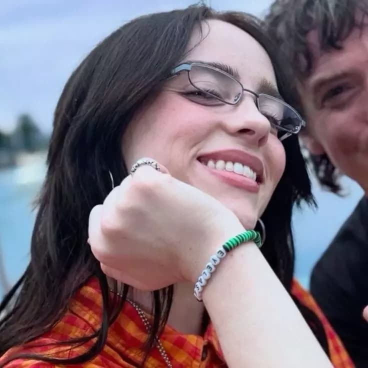 Billie Eilish  thumbnail