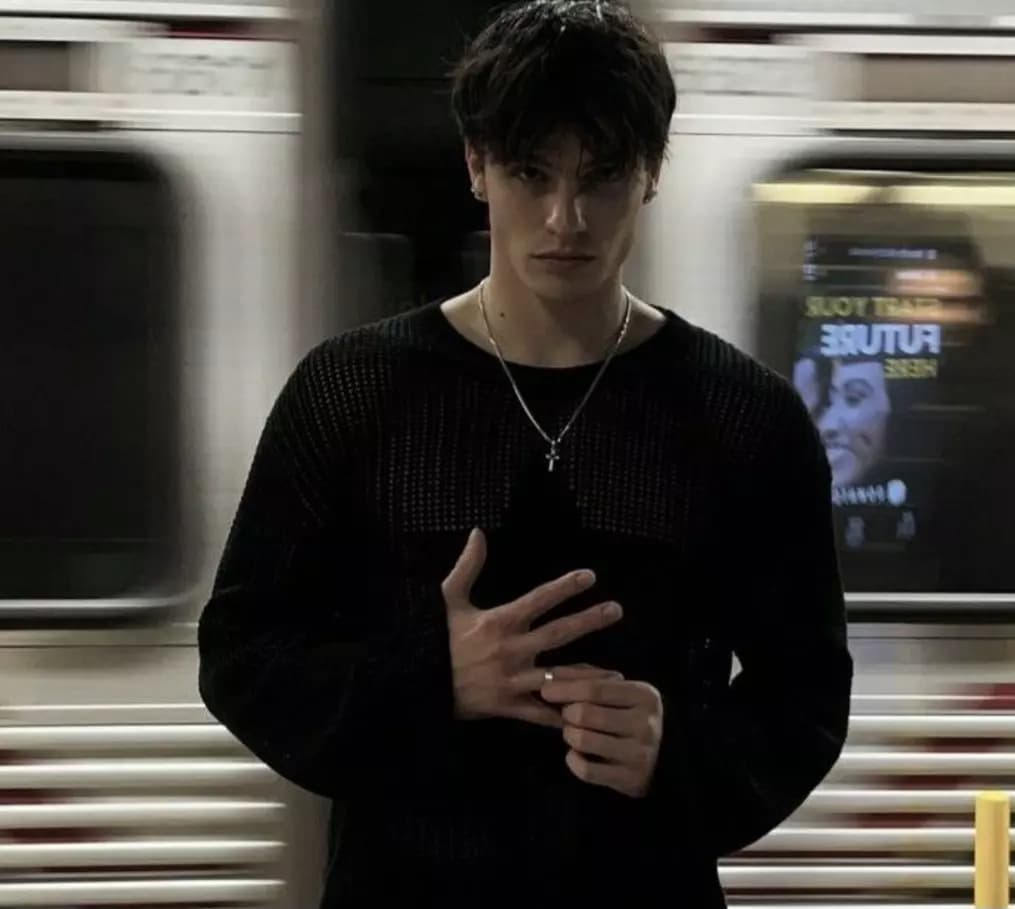 Alex thumbnail