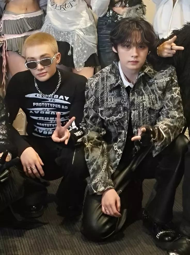Hynjin e Lee knows thumbnail