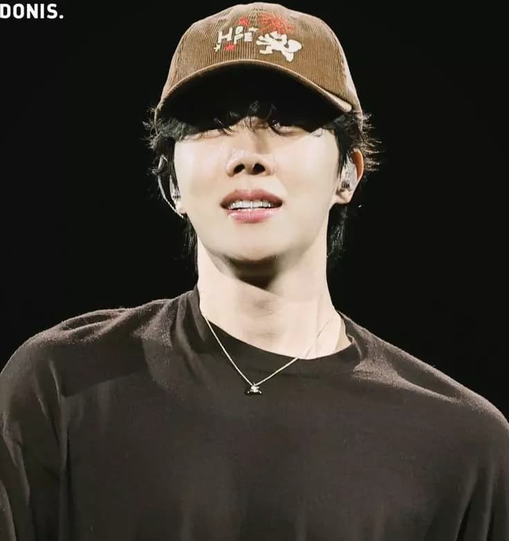 Jung Hoseok (J-Hope) thumbnail