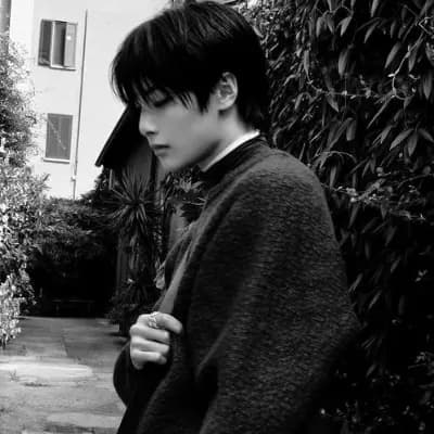 Jeongin thumbnail