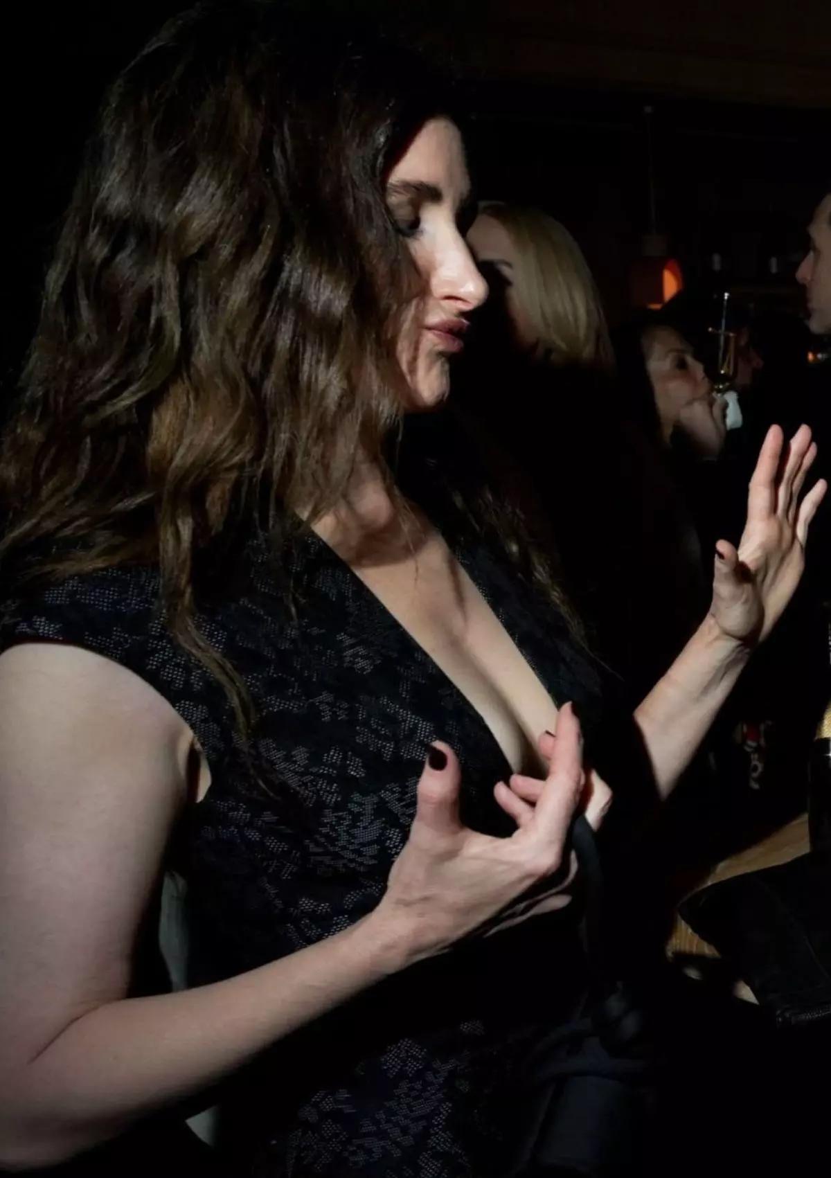 Kathryn Hahn thumbnail