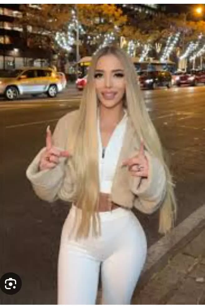 Andreea  thumbnail