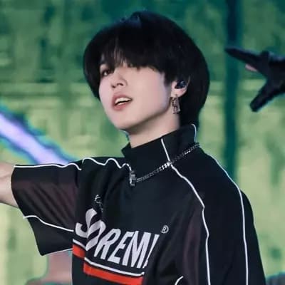 🐿️-Han Jisung thumbnail