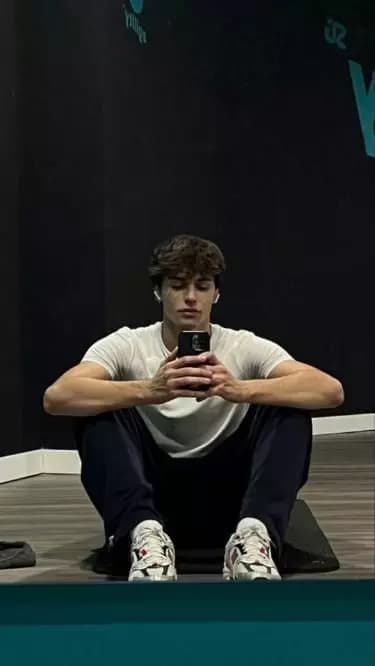 Nicholas thumbnail