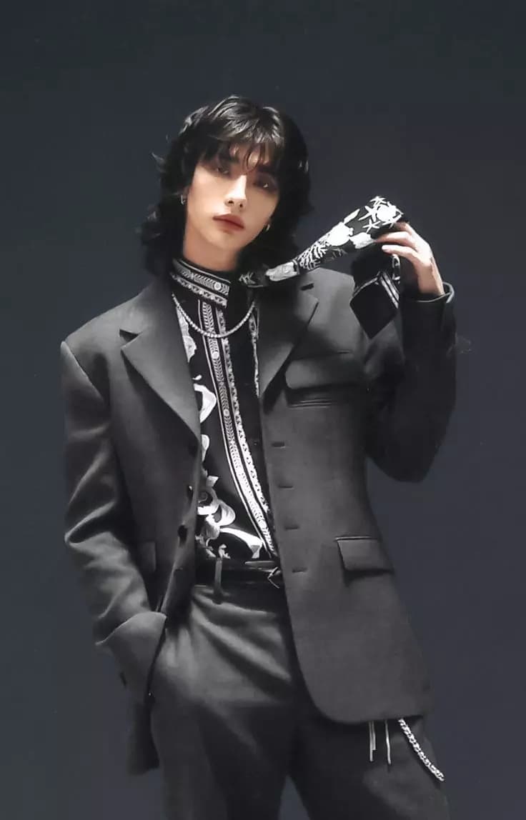 Hwang Hyunjin thumbnail