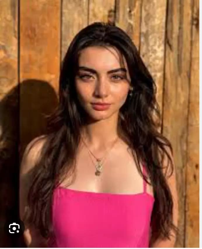 Özge Törer thumbnail