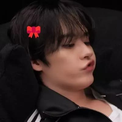 Lee know thumbnail