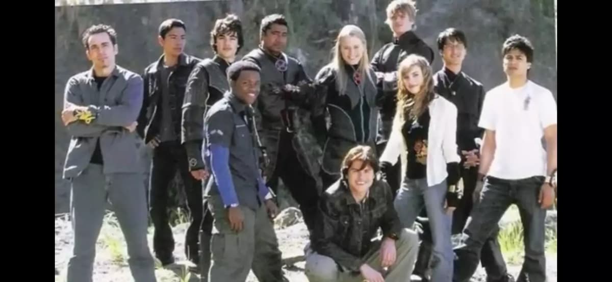 Power Rangers Cast Dino Trovão and Ninja Storm thumbnail