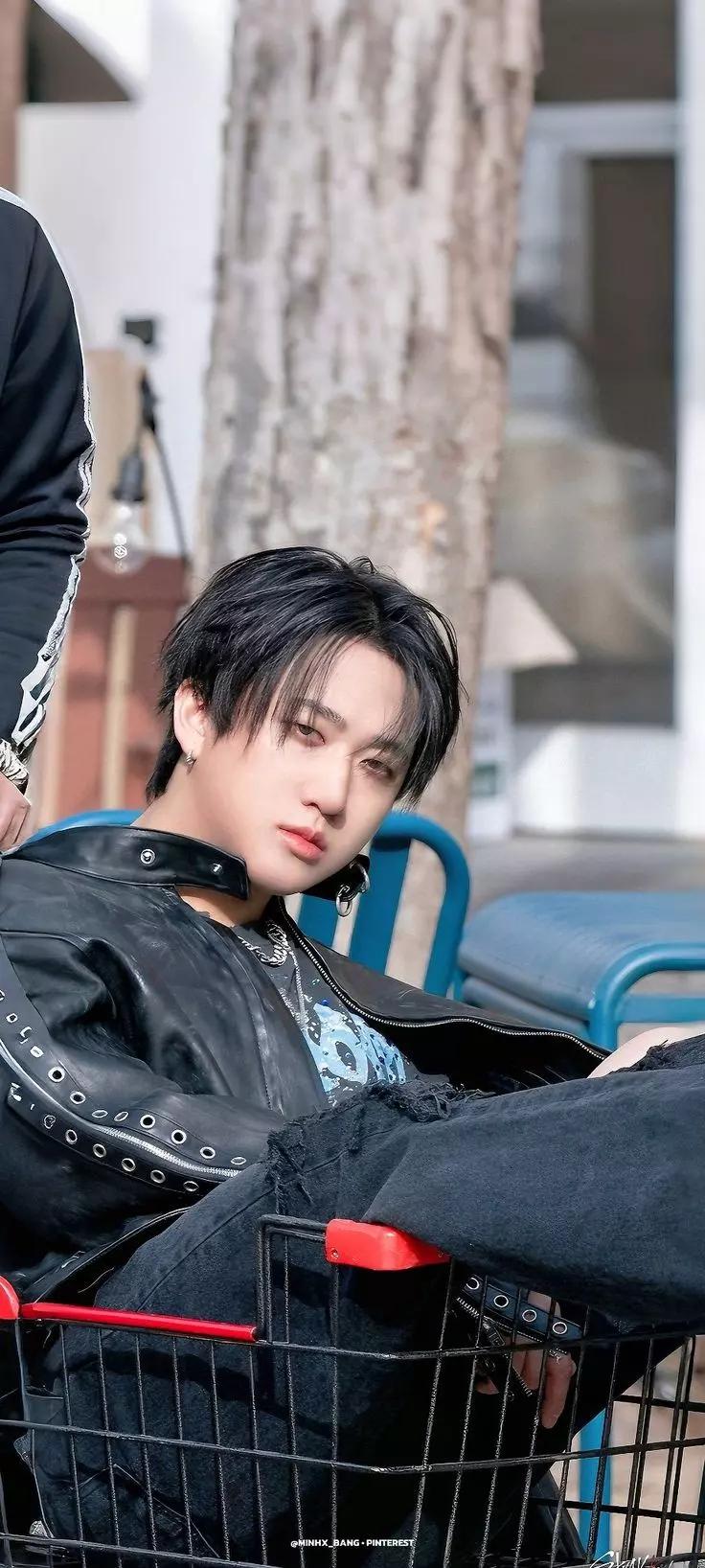 ➺ Seo ChangBin. thumbnail