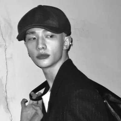 Hwang Hyunjin thumbnail