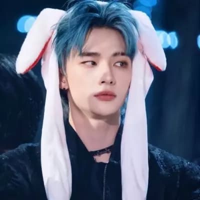 Hyunjin  thumbnail