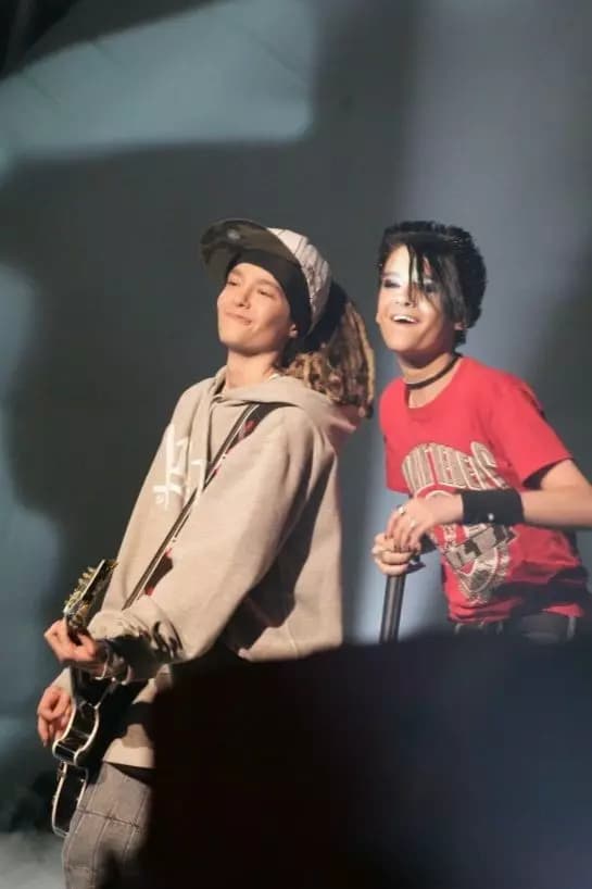 Tom Kaulitz y Bill Kaulitz  thumbnail