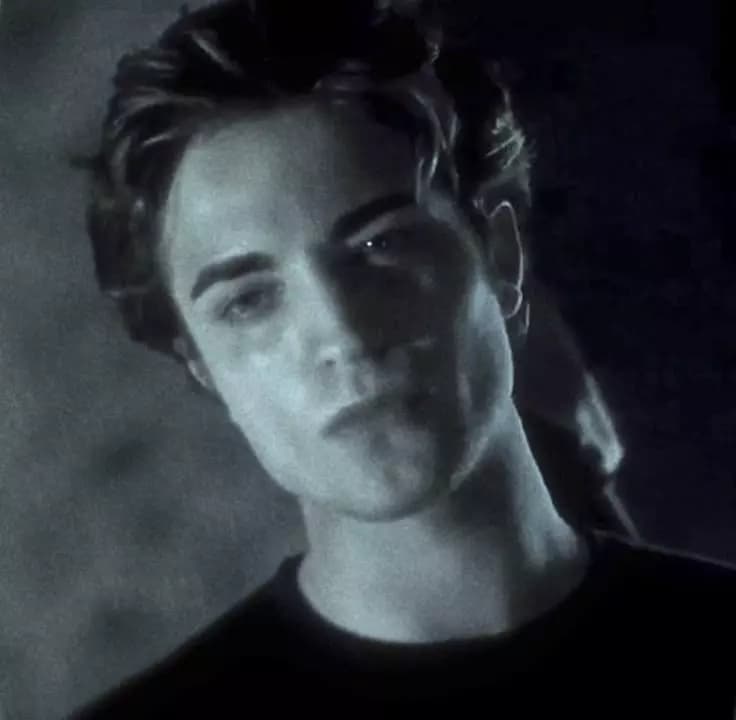 Edward Cullen. thumbnail