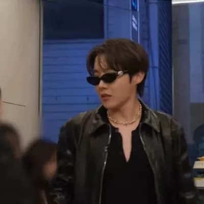 Jung Hoseok thumbnail