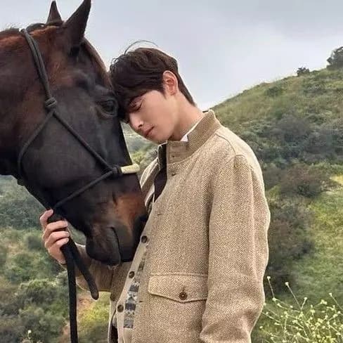 Cha Eun Woo thumbnail
