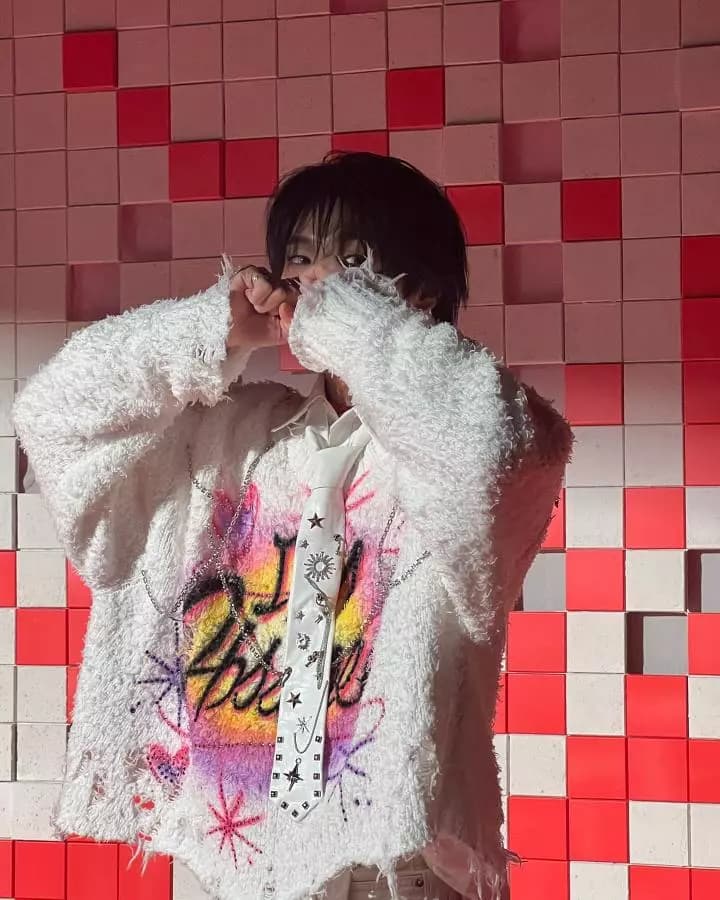Jeongin thumbnail
