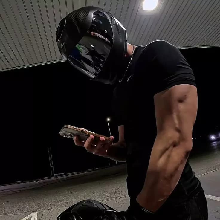 Alex thumbnail