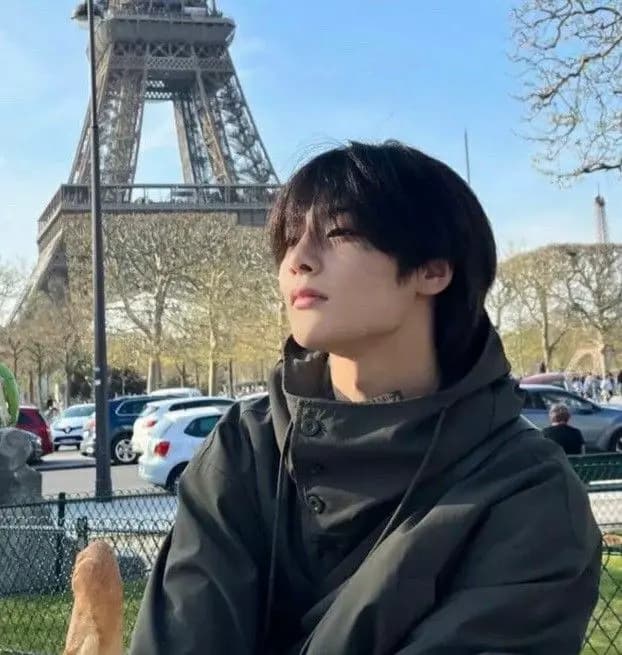 Jeongin thumbnail