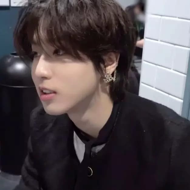 Han Jisung thumbnail