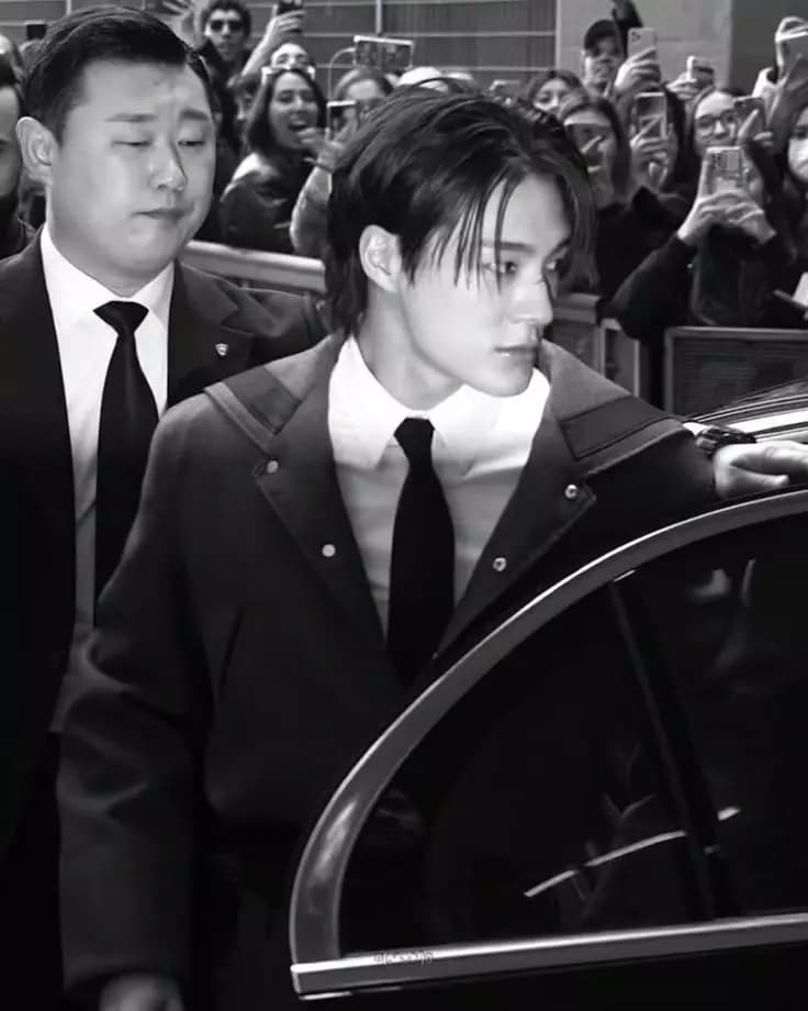 LEE JENO. thumbnail