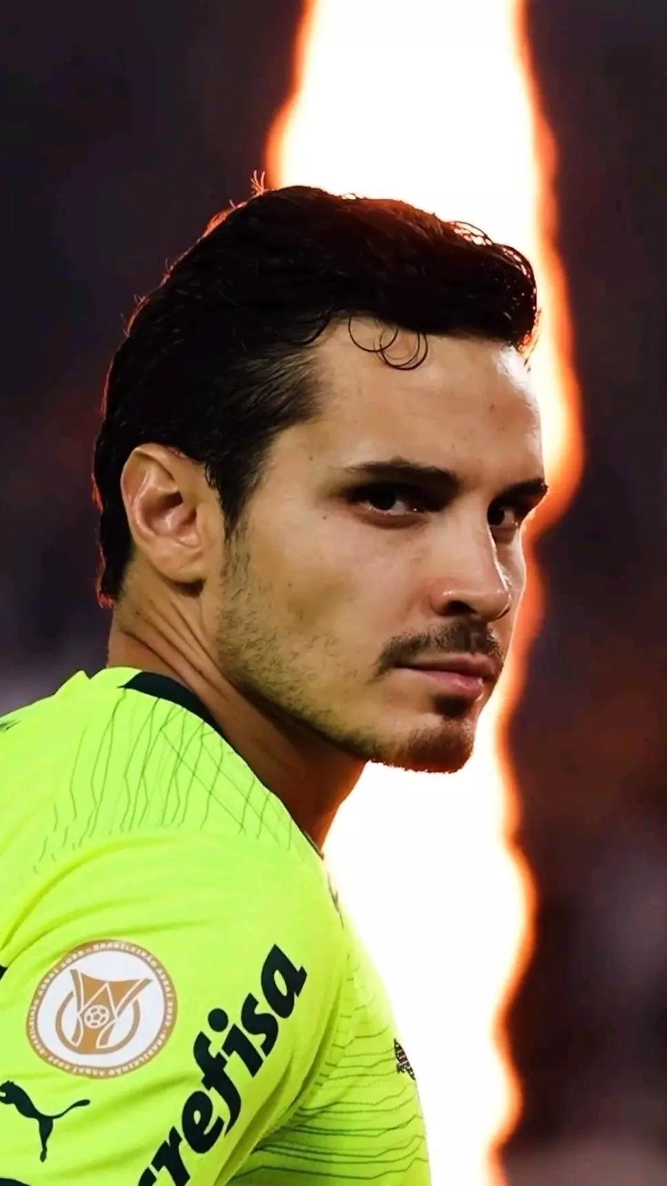 Raphael Veiga  thumbnail