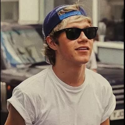 Niall James Horan thumbnail