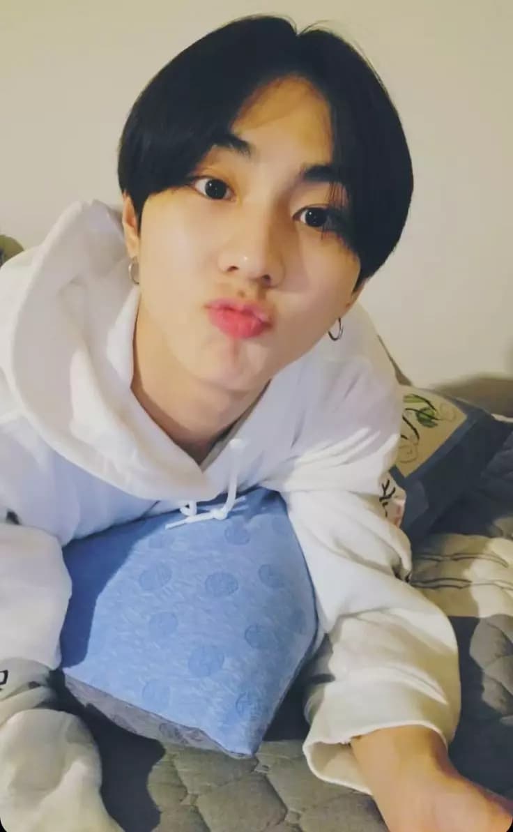 yang jungwon thumbnail
