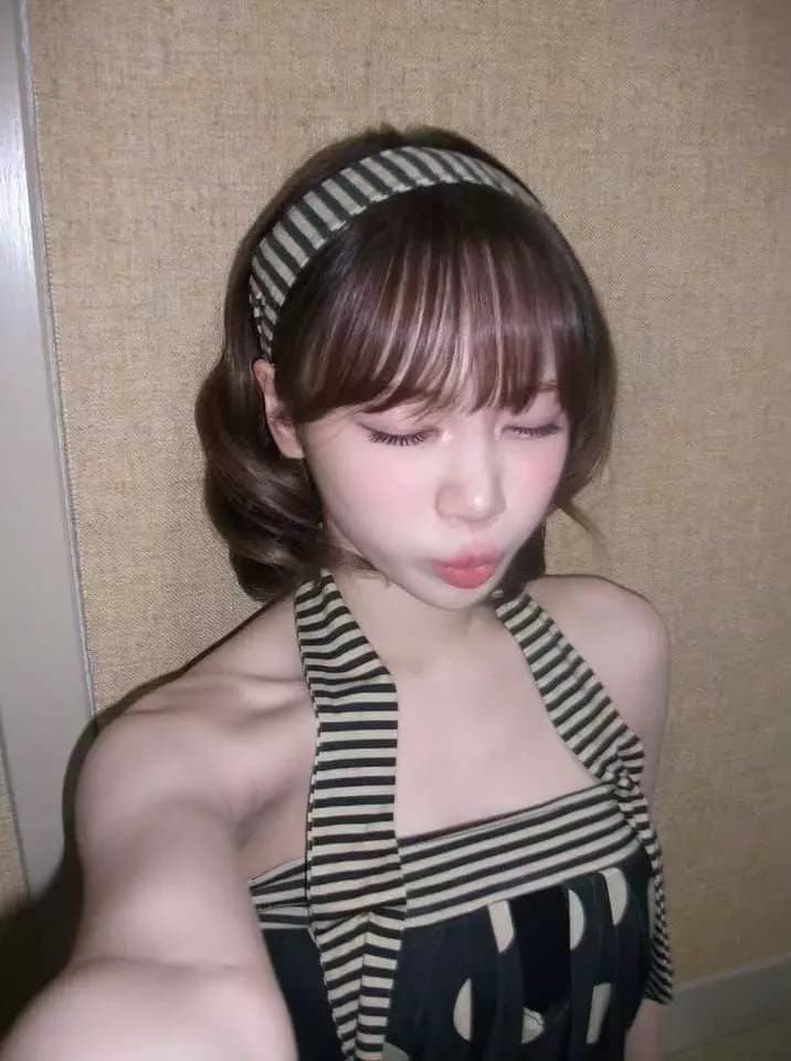 Kim Chaewon thumbnail