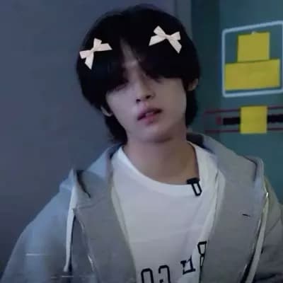 Lee Know thumbnail
