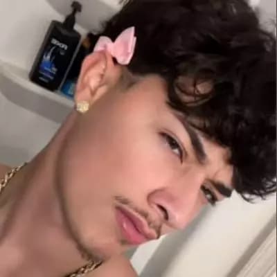 Alexander Daniel Márquez Santana, aka Alex Chinese thumbnail
