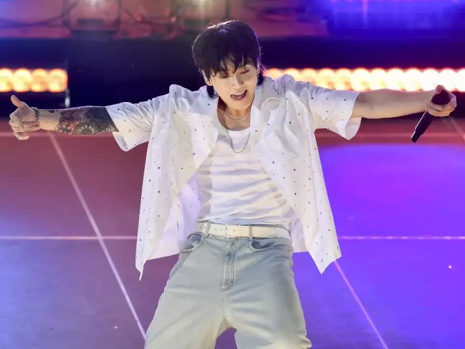 Jungkook (after the concert)  thumbnail
